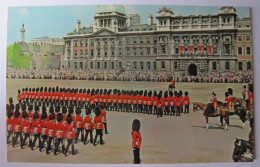 ROYAUME-UNI - ANGLETERRE - LONDON - Trooping Of The Colours At Horse Guards Parade - Buckingham Palace