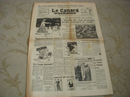 CANARD ENCHAINE 2251 11.12.1963 Raymond OLIVER DESSIN De MOISA Yves MONTAND - Política