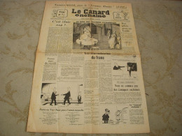 CANARD ENCHAINE 2202 02.01.1963 Gilbert CESBRON ENTRE CHIENS LOUPS Orson WELLES - Política