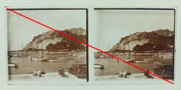 Photo Sur Plaque De Verre, Voiture, Moto, Voilier, Barque, Quai, Port, Montagne, Pavées, Colline, Années 1930 - Glass Slides