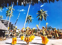 TAHITI - PHOTO BERNARD HERMANN - DANSES TAHITIENNES À L'HÔTEL MAÉVA._DTAHI1 - Dans