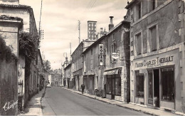 79 - Sauze Vaussais - SAN23101 - La Grande Rue  - CPSM 14X9 Cm - Sauze Vaussais