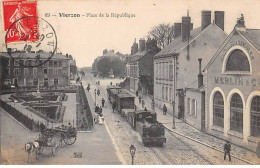 18 - VIERZON - SAN31704 - Place De La République - Tramway - Vierzon