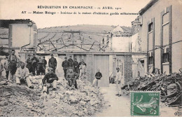 51 - AY-CHAMPAGNE - SAN27965 - Révolution  - Avril 1911 - Intérieur De La Maison Bissinger Gardée Militairement - Grève - Ay En Champagne