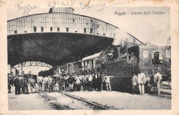 Italie - N°79264 - FOGGIA - Interno Della Ferrovia - Train - Carte Avec Un Bel Affranchissement - Foggia