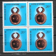 1976 - N° 399**MNH - Art Ivoirien - Bloc De 4 - 4 - Ivoorkust (1960-...)