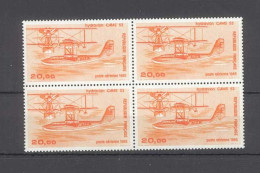 POSTE AERIENNE - Bloc De 4 Timbres (Hydravion) Yvert  58 . Neuf Sans Trace De Charnière- - 1960-.... Postfris