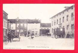 F-55-Damvillers-02Ph120  Place De L'hôtel De Ville, Petite Animation, Roulotte, Cpa BE - Damvillers