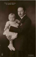 Prinz August Wilhelm Mit Seinem Sohn - Royal Families