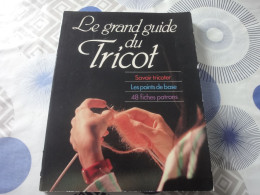 Le Grand Livre Du Tricot:savoir Tricoter-les Points De Base-48 Fiches Patrons - Moda