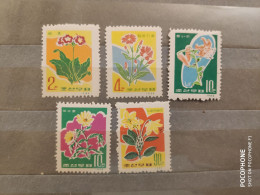 1966	Korea	Flowers (F89) - Corea Del Norte