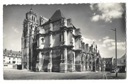 27 Gisors - La Cathedrale - Gisors