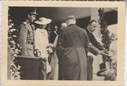 Braine L'Alleud , Inauguration Du Monument Au Cardinal Mercier , Leurs Majestés Le Roi Et La Reine à La Tribune - Eigenbrakel