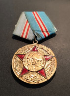 MEDAILLE RUSSE - 50 ANS DES FORCES ARMEES - Russia