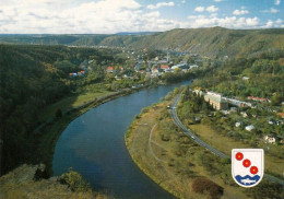 1 AK Tschechien * Blick Auf Den Ort Vrané Nad Vltavou (deutsch Wran) Mit Wappen - Luftbildaufnahme * - Tchéquie