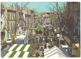 Delcampe - Cpsm Avignon - Place Des Carmes - Marché Aux Fleurs - Avignon