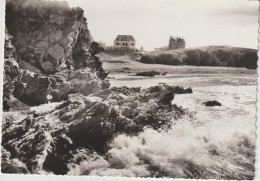 LE POULDU  LA PLAGE DU KEROU L HOTEL CHAUVEL - Le Pouldu