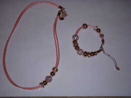 109 ENSEMBLE BRACELET + COLLIER ROSE CLAIR Et STRASS - Colliers/Chaînes