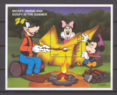 Disney Ghana 1998 Mickey, Minnie And Goofy In Summer MS MNH - Disney