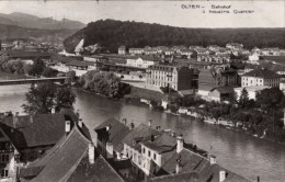 CPA Olten Kt. Solothurn Schweiz, Bahnhof Und Industrie Quartier, Flusspartie - Eisenbahnen