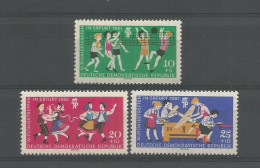 DDR 1961 Erfurt Pioneers Y.T. 543/545 ** - Unused Stamps