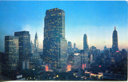 CPSM - NEW-YORK - NIGHT FALLS ON DIDTOWN MANHATTAN SHOWING - Altri Monumenti, Edifici