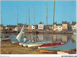 ABXP11-50-0900 - SAINT-VAAST-LA-HOUGUE - L'Ecole De Voile - Le Port - Les Quais  - Saint Vaast La Hougue