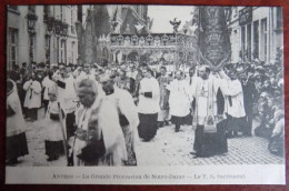 Cpa Anvers ; La Grande Procession De Notre-Dame - Le T.S. Sacrement - Antwerpen