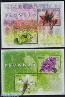 Maldives 2009 Flowers 2 S/s, Mint NH, Nature - Flowers & Plants - Maldive (1965-...)