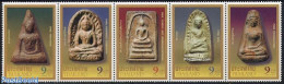 Thailand 2004 Buddhist Talismen 5v [::::], Mint NH, Religion - Religion - Art - Sculpture - Escultura