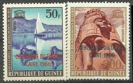 GUINEA 1966 - REPUBLIQUE DE GUINÉE - CENTENARIO DEL SELLO - MONUMENTOS - YVERT 271**+ AEREO 64** - Guinée (1958-...)