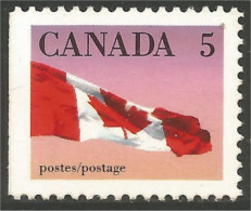 Canada Drapeau 5c Flag MNH ** Neuf SC (C11-85gb) - Timbres