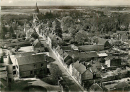 28* ILLIERS  Rue De Chartres  (CPSM 10,5x15cm)    RL16,1671 - Illiers-Combray