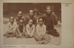 Ned. Indie // Arw Kiekjes Java No. 121 - Djocja - Rich Javanese Family 19?? - Indonesien