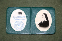 Pochette Avec Relique Sainte Bernadette - Relics - Religion & Esotericism