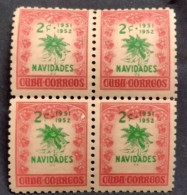 D575  Top Pair Flower Centered - Bottom Pair  Flower Moved Up - Christmas 1951 MNH - Lightly Darkened Gum - Cb - 2,85 - Other & Unclassified