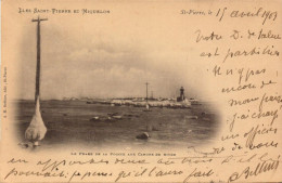 Saint Pierre Et Miquelon, Saint Pierre, Le Phare De La Pointe Aux Canons En Hiver - San Pedro Y Miquelón