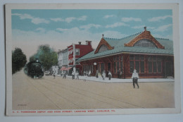 CPA Couleur C.V. Passenger Depot And High Street Looking West Carlisle - Train - TER98 - Carlisle