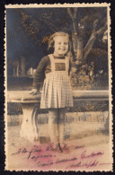 Postcard - 1941 - Little Girl Posing - Portretten