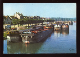 77 - ST-MAMMES - PENICHES LE LONG DU QUAI DE SEINE - Saint Mammes