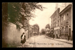 93 - SEVRAN - RUE DE LA GARE - LA POSTE - LA PHARMACIE - Sevran