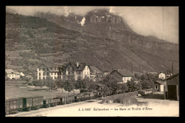 74 - SALLANCHES - LA GARE DE CHEMIN DE FER ET POINTE D'AREU - Sallanches