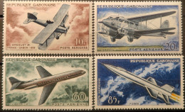 R2253/749 - GABON - 1962 - POSTE AERIENNE - N°7 à 10 NEUFS* - Gabon (1960-...)