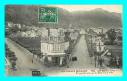 A780 / 269 63 - LE MONT DORE Perspective Prise De La Gare Vers La Ville - Le Mont Dore