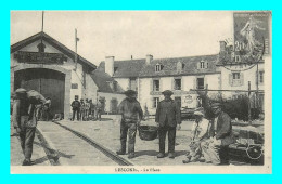 A781 / 065 29 - LESCONIL La Place ( REPRODUCTION ) - Lesconil