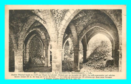 A781 / 001 77 - PROVINS Caveau Du Saint Esprit - Provins