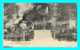 A785 / 327 65 - LOURDES La Grotte - Lourdes