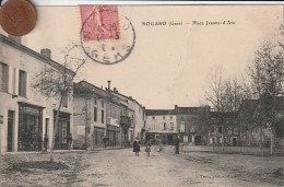 32 - Carte Postale Ancienne De  NOGARO   Place Jeanne D'Arc - Nogaro