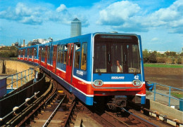 AK Eisenbahn Docklands Light Rail DLR In Island Gardens 1996 London Bahnladen Isle Of Dogs England Angleterre Railway - Trains