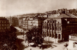 H1554 - Alger Place Bresson Et Le Theatre - Algiers